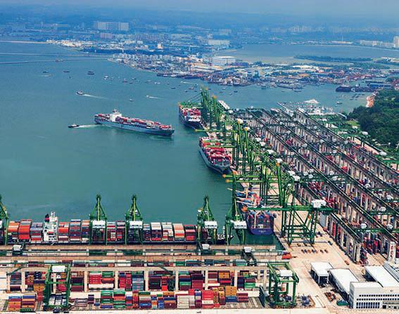 싱가포르 항만 전경. 사진 출처:www.singaporepsa.com