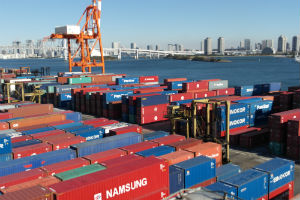 일본 동경항 컨테이너 터미널 전경