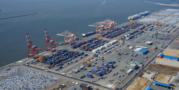 평택항 컨테이너부두 전경. 사진 출처:경기평택항만공사 